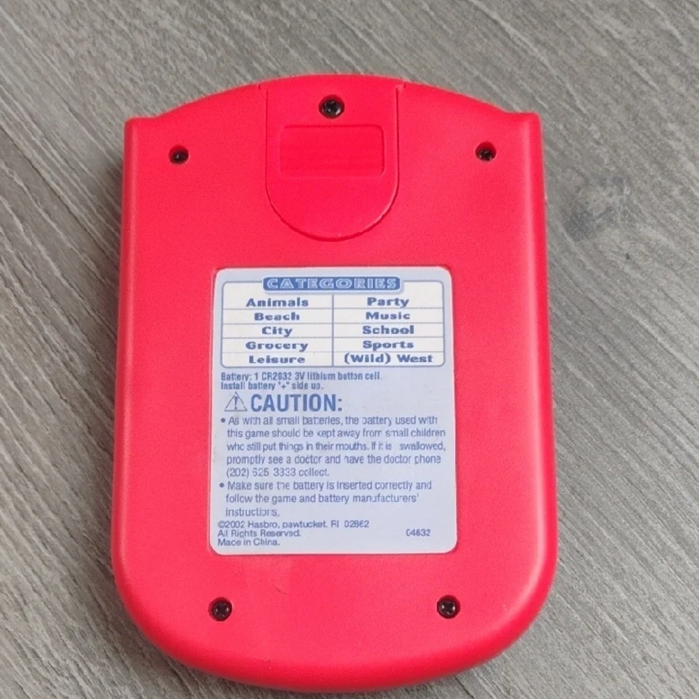 Hasbro Electronic Handheld Hangman - Purple and Red
